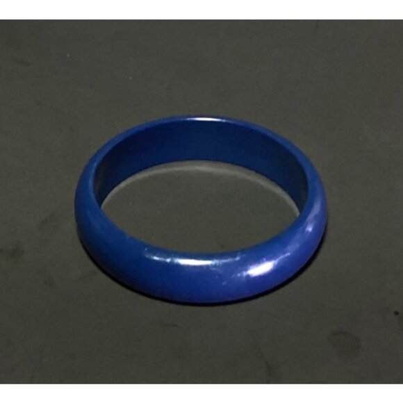 Vintage Mod Navy Blue Lucite Bangle Bracelet Minimalist - Picture 5 of 7
